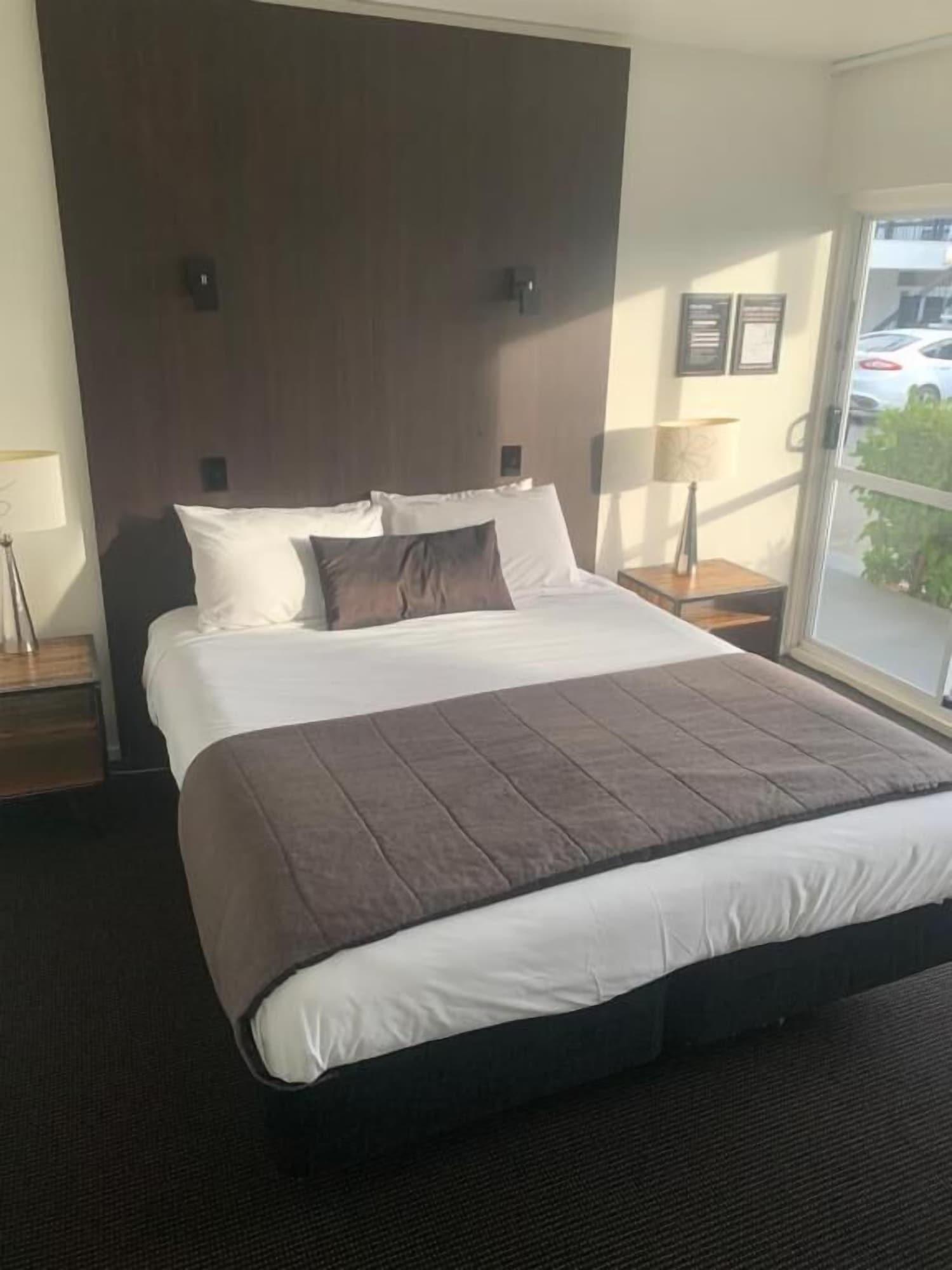 Grand Riccarton Hotel Christchurch Bagian luar foto