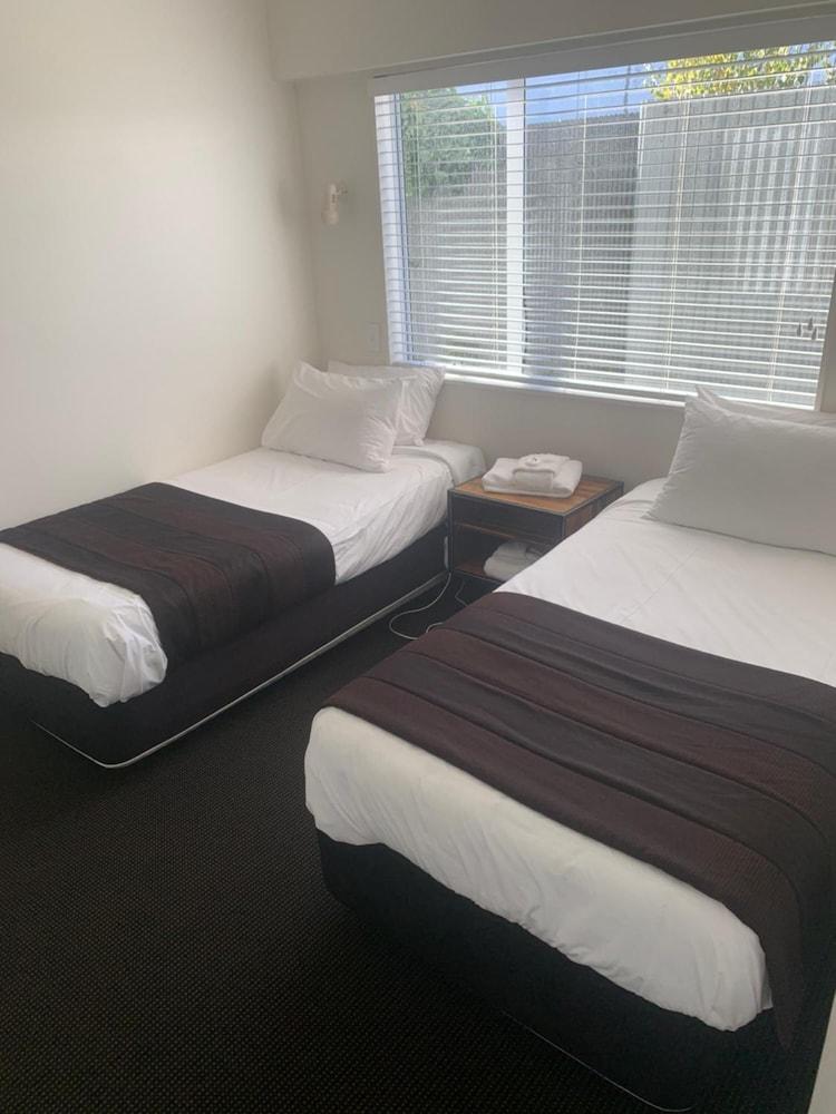 Grand Riccarton Hotel Christchurch Bagian luar foto